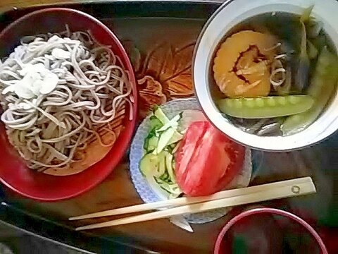 温かおつゆの冷やし蕎麦